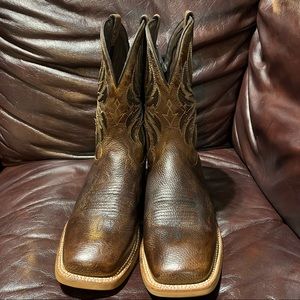 Ariat Cowboy Boots pre-owned size 12 D